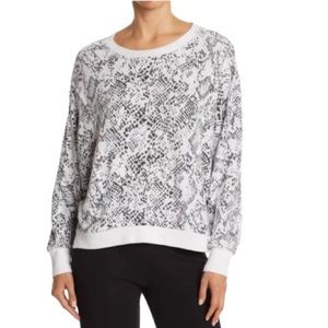 Sweet Romeo Women’s Yummy Raglan Black White Snakeskin Print Pullover Sweater